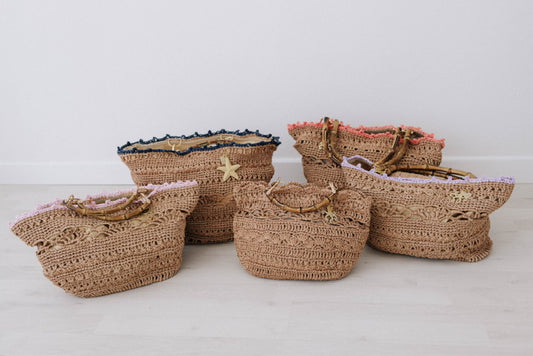 La Monocolore English pattern